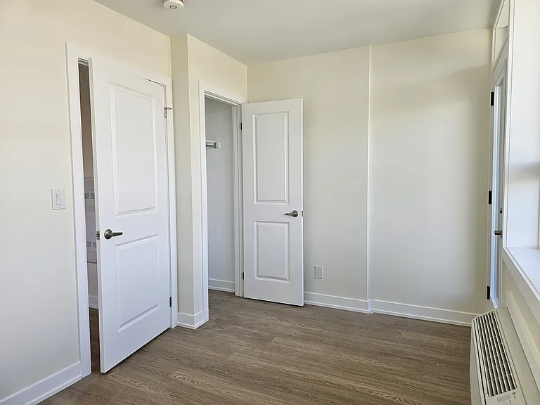 140 Church St — Photo 20