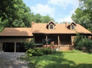 897 Old Happy Valley Rd, Cave City, KY 42127