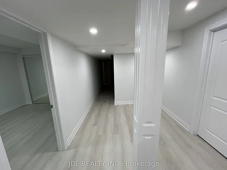 82 Puccini Dr — Photo 11