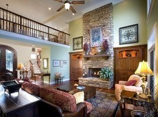 423 Bernhard Rd, Fayetteville, GA 30215