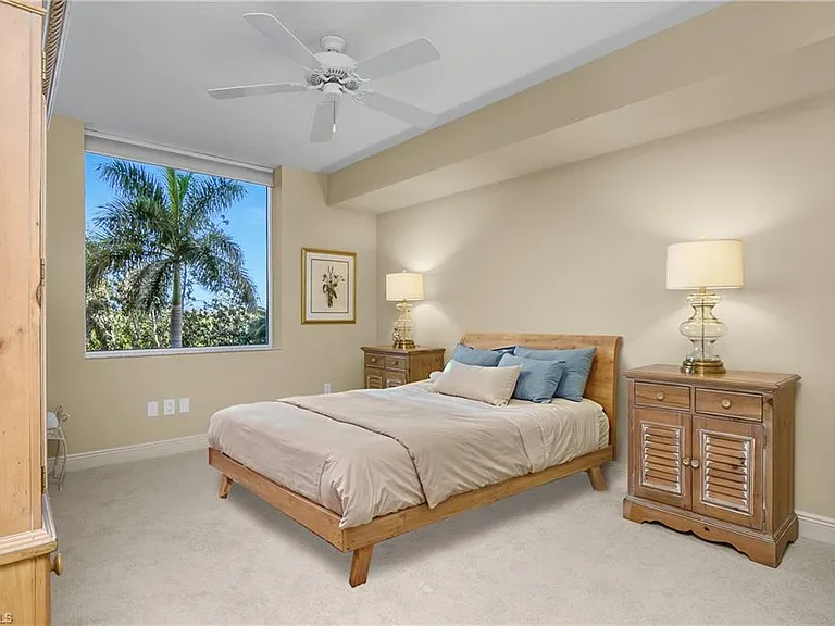 7225 Pelican Bay Blvd #204 — Photo 17