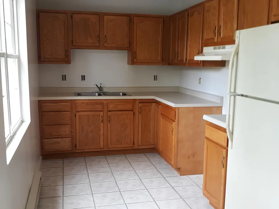 143 Main St #2