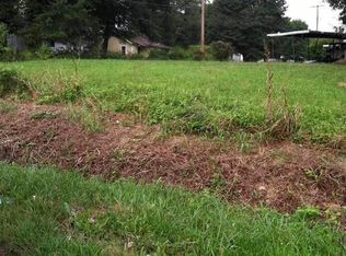 506 Poole St, Woodruff, SC 29388