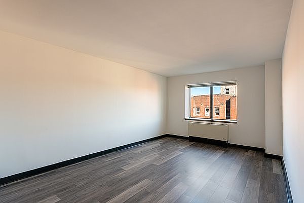 1st image of 15330 89th Ave #1219