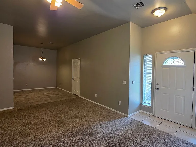 1716 W Palm Pl — Photo 5