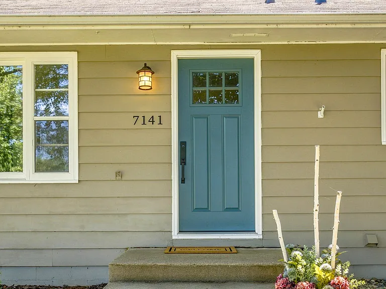 7141 Minnewashta Pkwy — Photo 4
