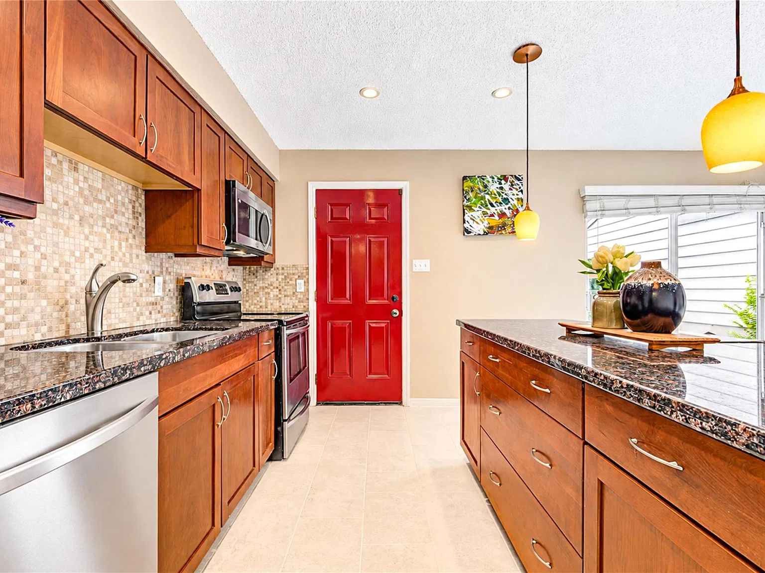 2 bed, 3.0 bath, 1444 sqft, $1,600 — Photo 2