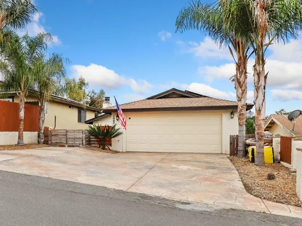 153 Terrace Dr, Vista, CA 92084
