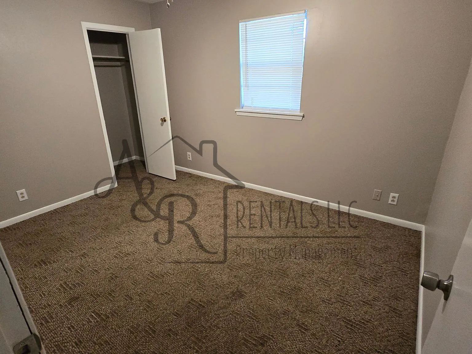406 E Jefferson - Unit 1 — Photo 4