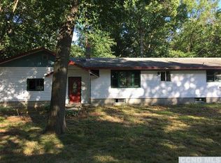 3 Cove St, Niverville, NY 12130