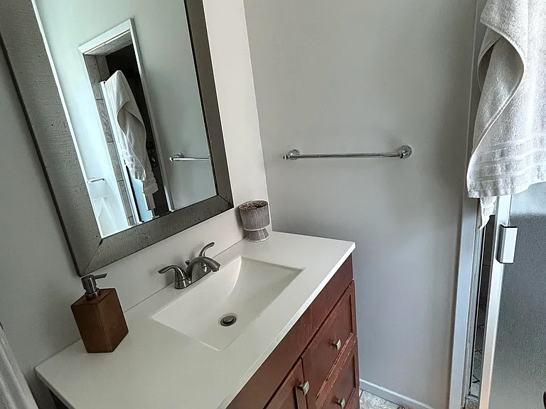 2335 Linden Ave — Photo 16
