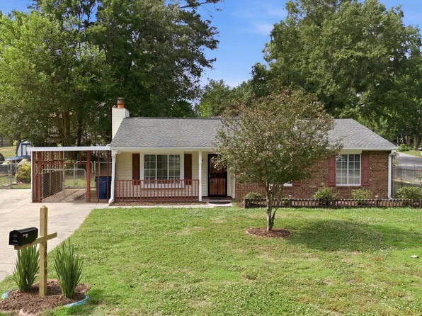 3909 Old Creek Ct, Raleigh, NC 27604