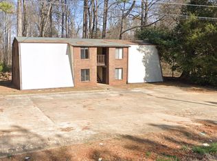 Two bedroom, 1 bath apartment in Haw River-check out our move in special!, Haw River, NC 27258