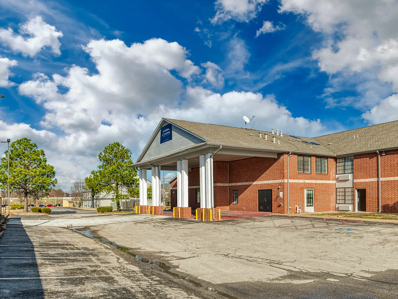 Avera Living - Memorial Apartments — Photo 3