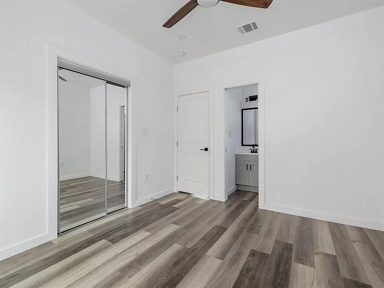 2308 Santa Maria St — Photo 14