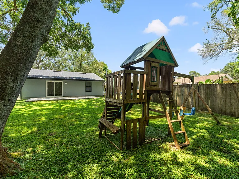 12419 Hidden Brook Dr — Photo 25