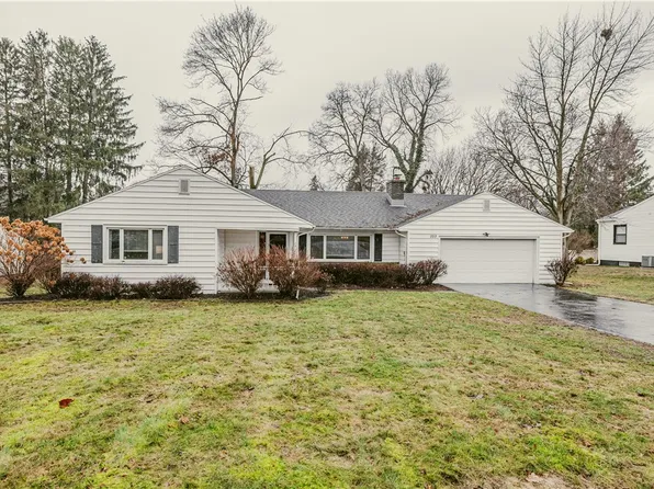 103 Washington Rd, Pittsford, NY 14534