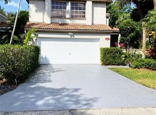 23267 La Vida Way, Boca Raton, FL 33433