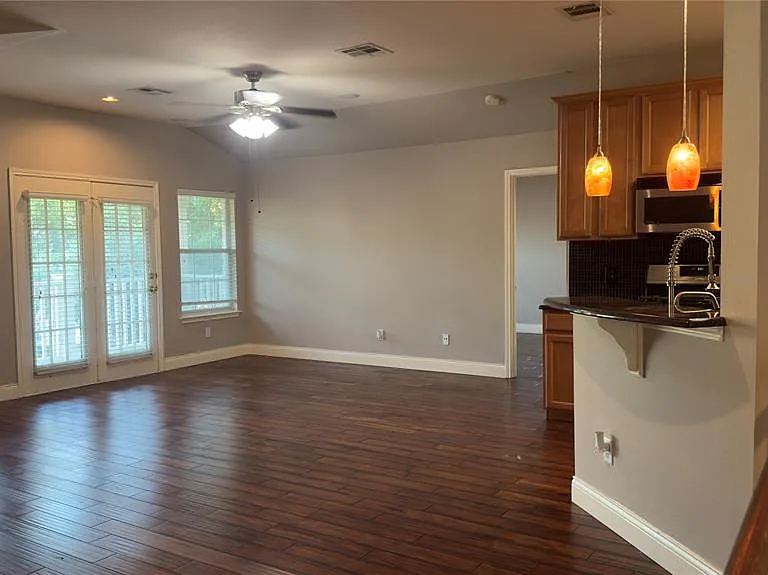 1900 Scofield Ridge Pkwy #5501 — Photo 2