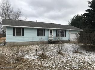 4542 Russell Rd, Muskegon, MI 49445