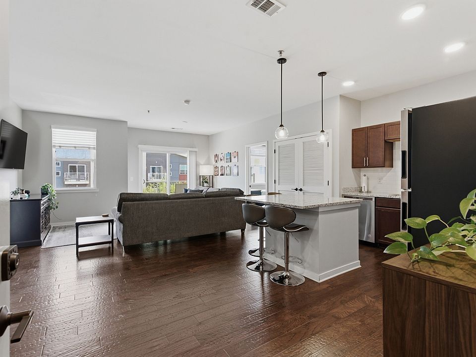 1st image of 1118 Litton Ave APT 318