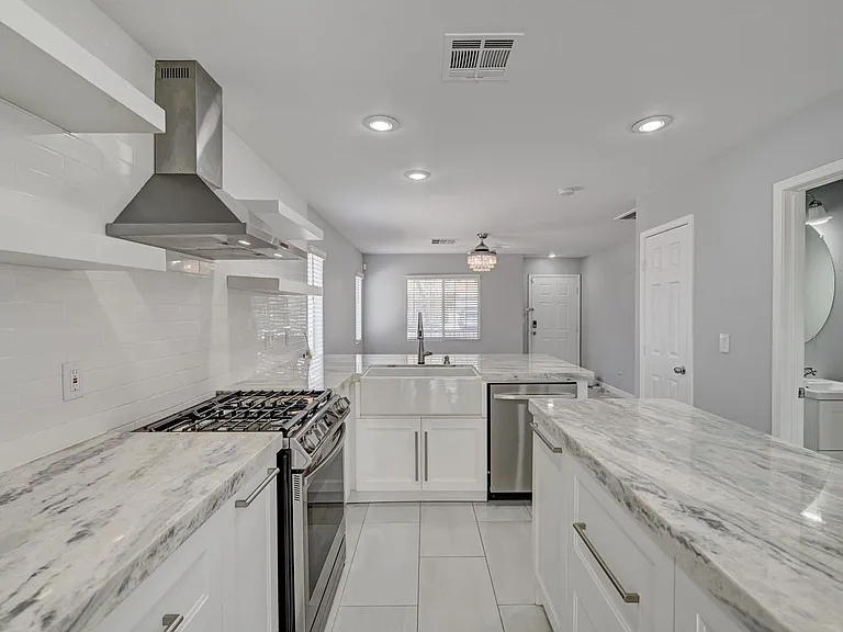 6457 Abbey Door Ct — Photo 6