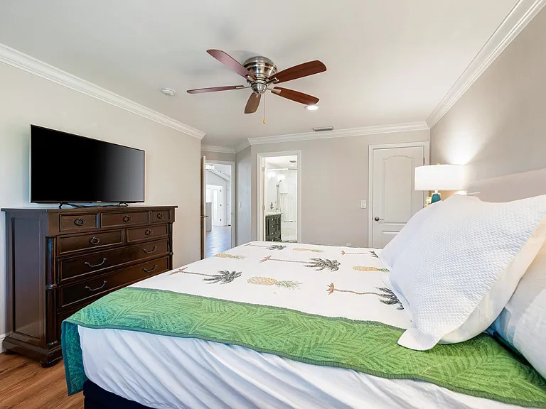 858 Hudson Ave #1 — Photo 23