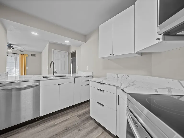 1433 Teresa Dr #1433 — Photo 3
