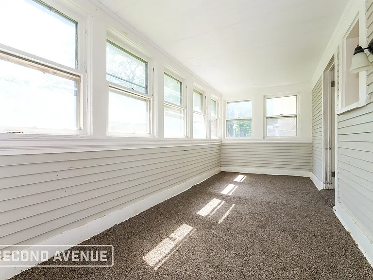 3317 Agnes Ave — Photo 7