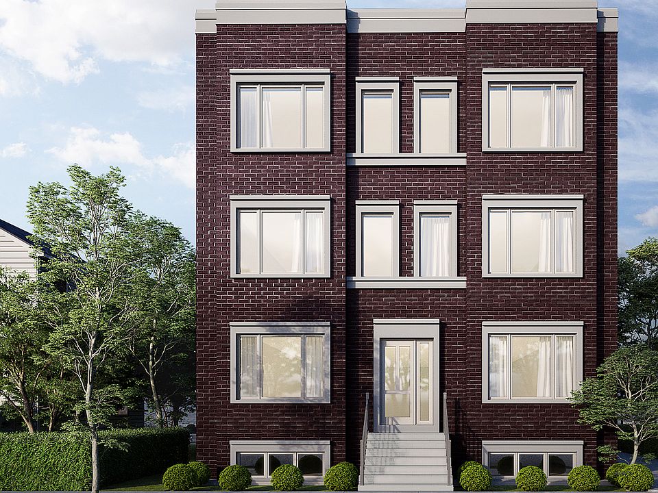 1st image of 2742 N Hamlin Ave #2S