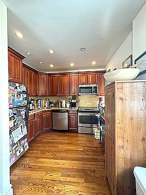 4th image of 2350 Broadway #1220