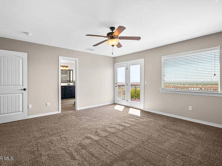7877 Enchanted View Dr — Photo 43