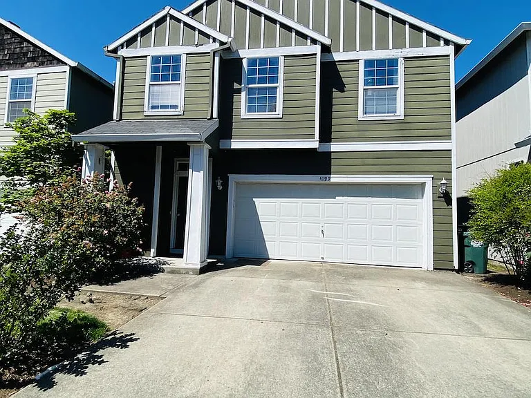 4199 SE Russell St — Photo 1
