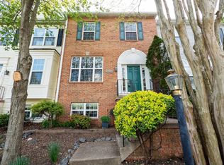 14796 Truitt Farm Dr, Centreville, VA 20120