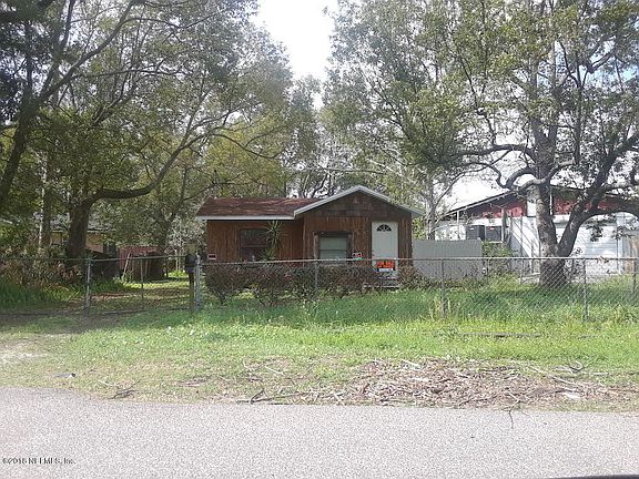 2nd image of 26 Magnolia Ave