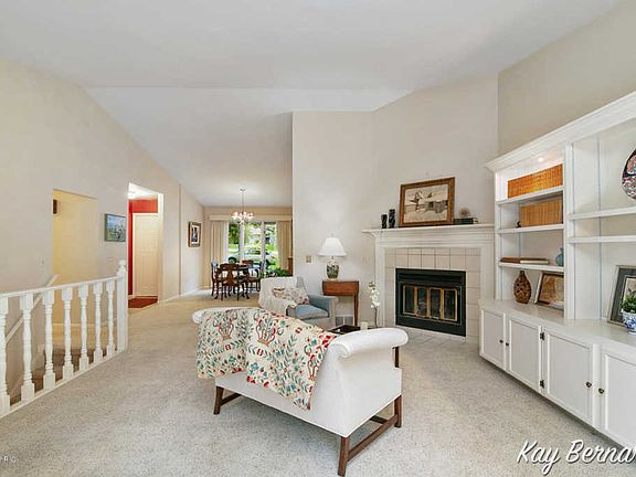 3rd image of 2353 Pheasant Ct SE #27