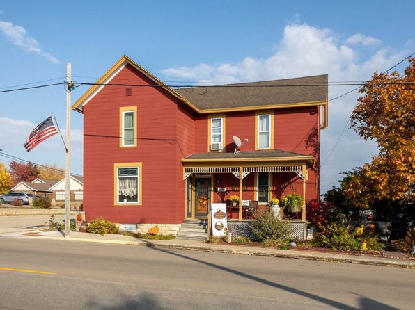 7322 Columbus St, New Vienna, IA 52065