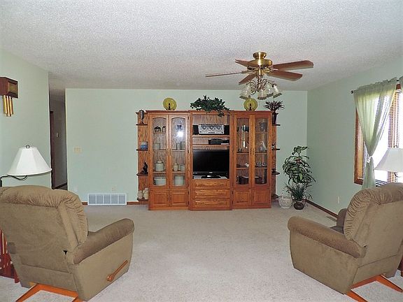 5th image of 2802 Mulligan Dr