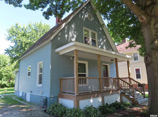 253 Day St, Galesburg, IL 61401