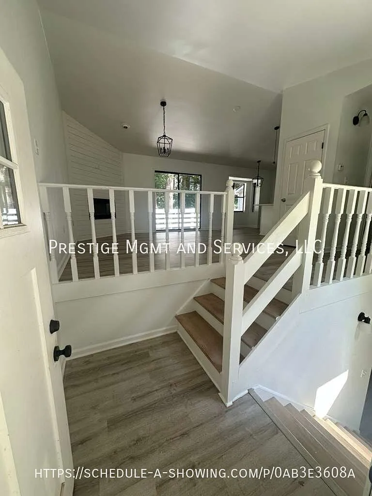 2 bed, 1100 sqft, $1,150 — Photo 3