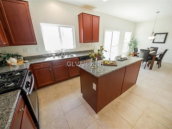 4th image of 9881 Birdwell Creek Dr