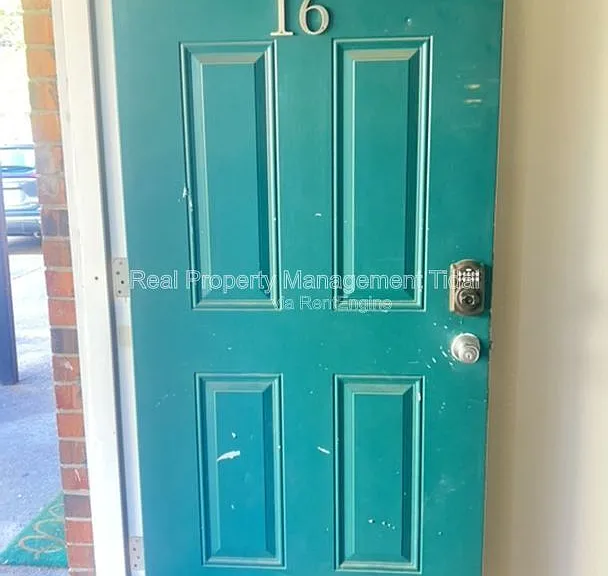 6255 Alexander St #16 — Photo 1