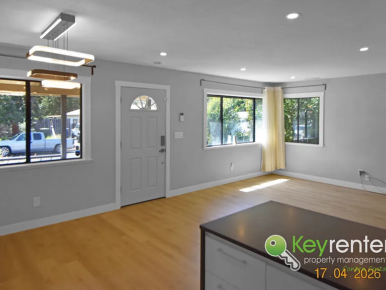 5127 Red Oak Dr — Photo 4