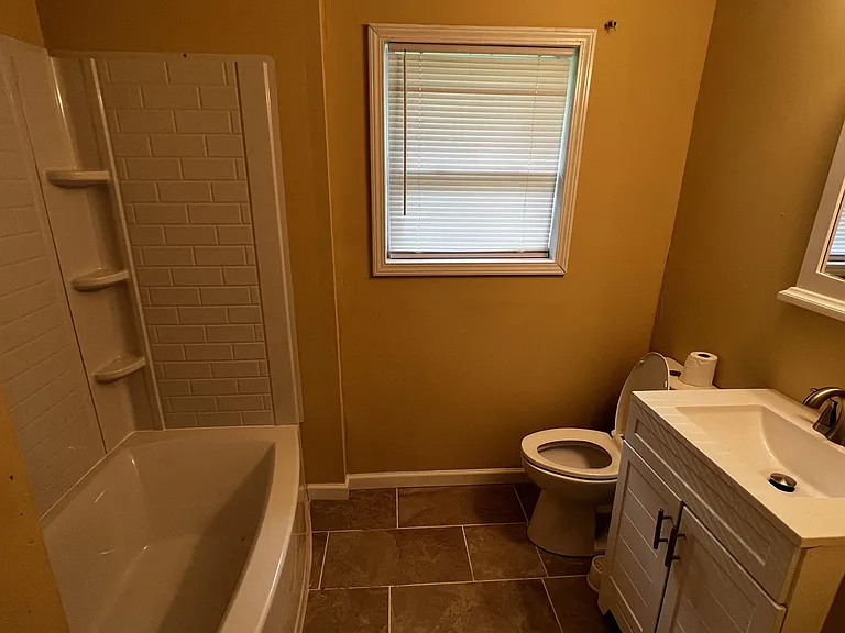 42620 Nicholsville Rd — Photo 11