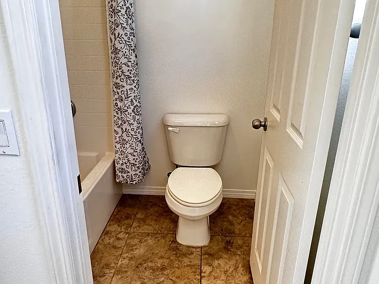715 Nile River Dr — Photo 37