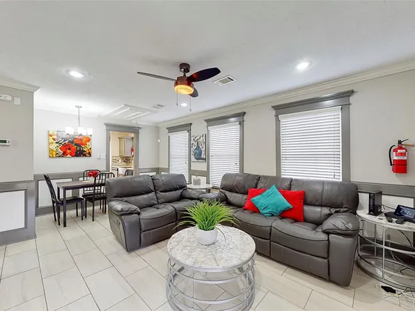 7825 Cook Rd, Houston, TX 77072