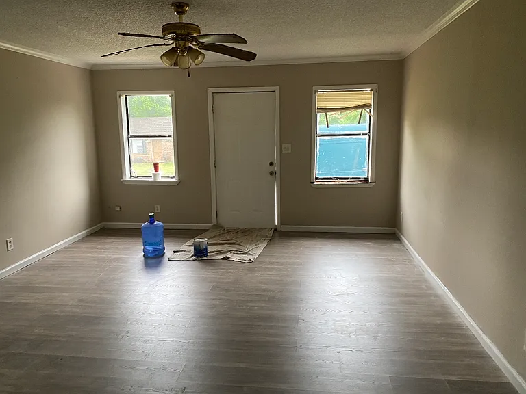313 Woodford Cv #2 — Photo 3