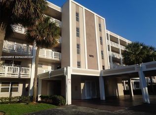 1075 Riverside Dr APT 304, Pompano Beach, FL 33071