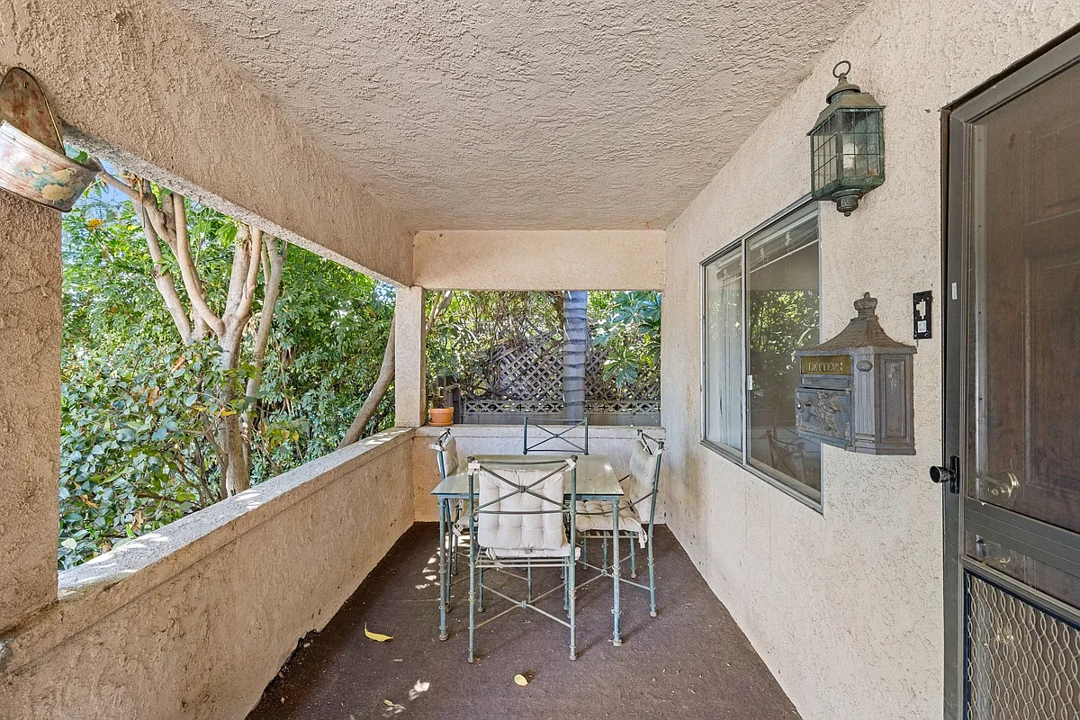 3 bed, 1700 sqft, $4,999 — Photo 3