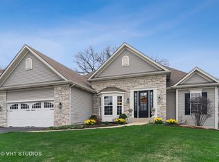 1505 Prairie Pointe Dr, South Elgin, IL 60177